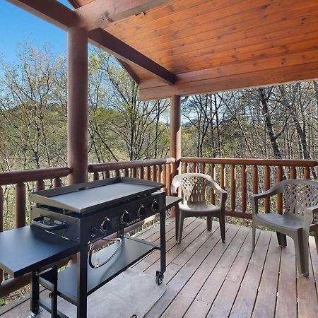 Private Smoky Mtn Log Home With 2 Decks And Hot Tub! Pigeon Forge Kültér fotó